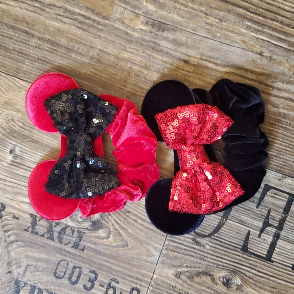 YanJie ponytail holder, scrunchies, Mickey Mouse, red, black, sequined, ears